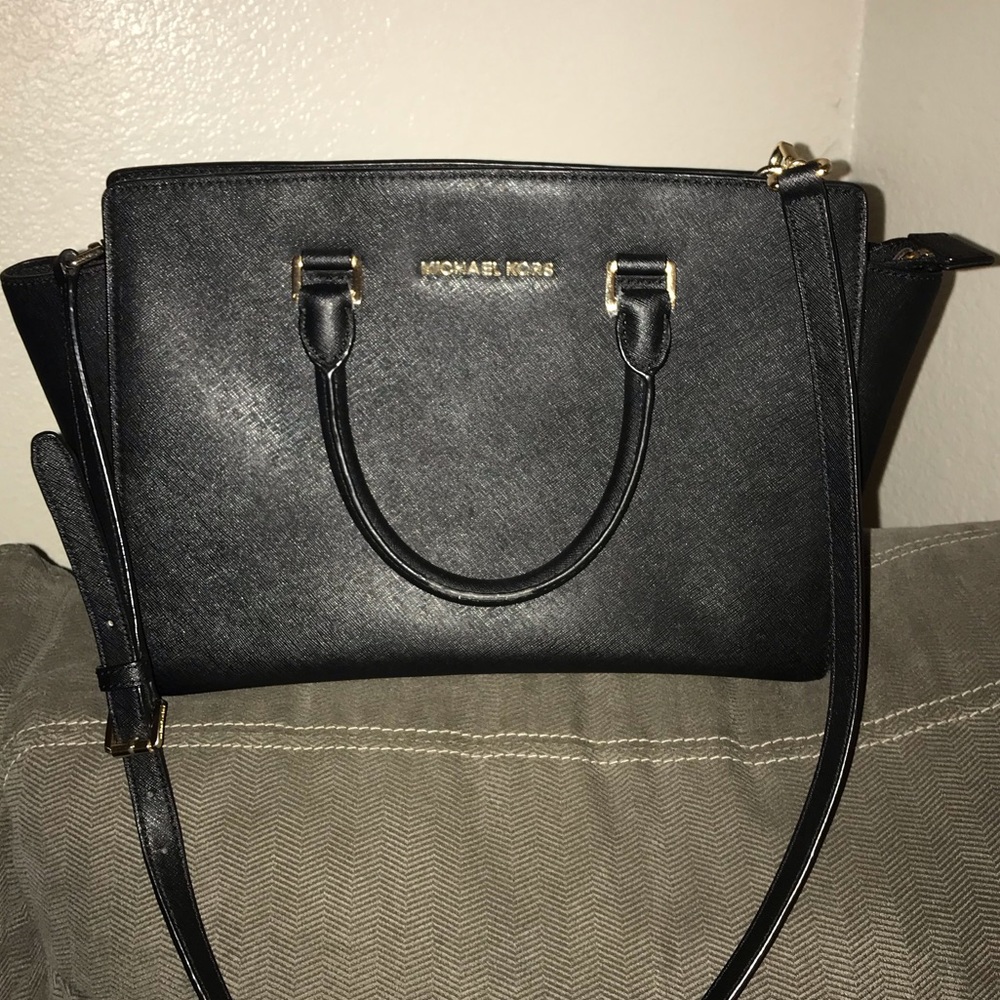 Michael Kors Selma Medium Satchel Saffiano Leather